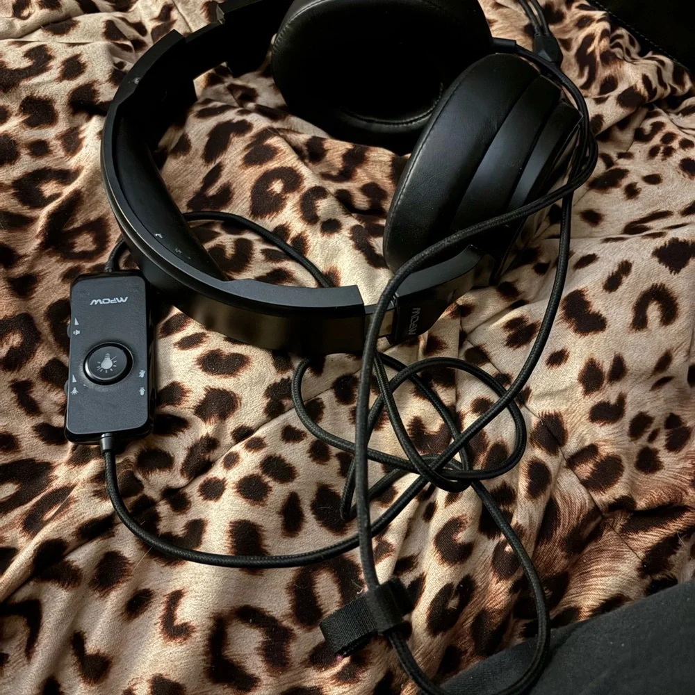 MPOW Black Avid Headphones with Control Module & microphone Xbox